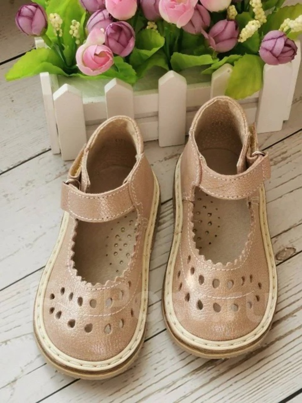 Girls' Metallic Pink Mary Jane Kids Shoes - Comfortable Strap